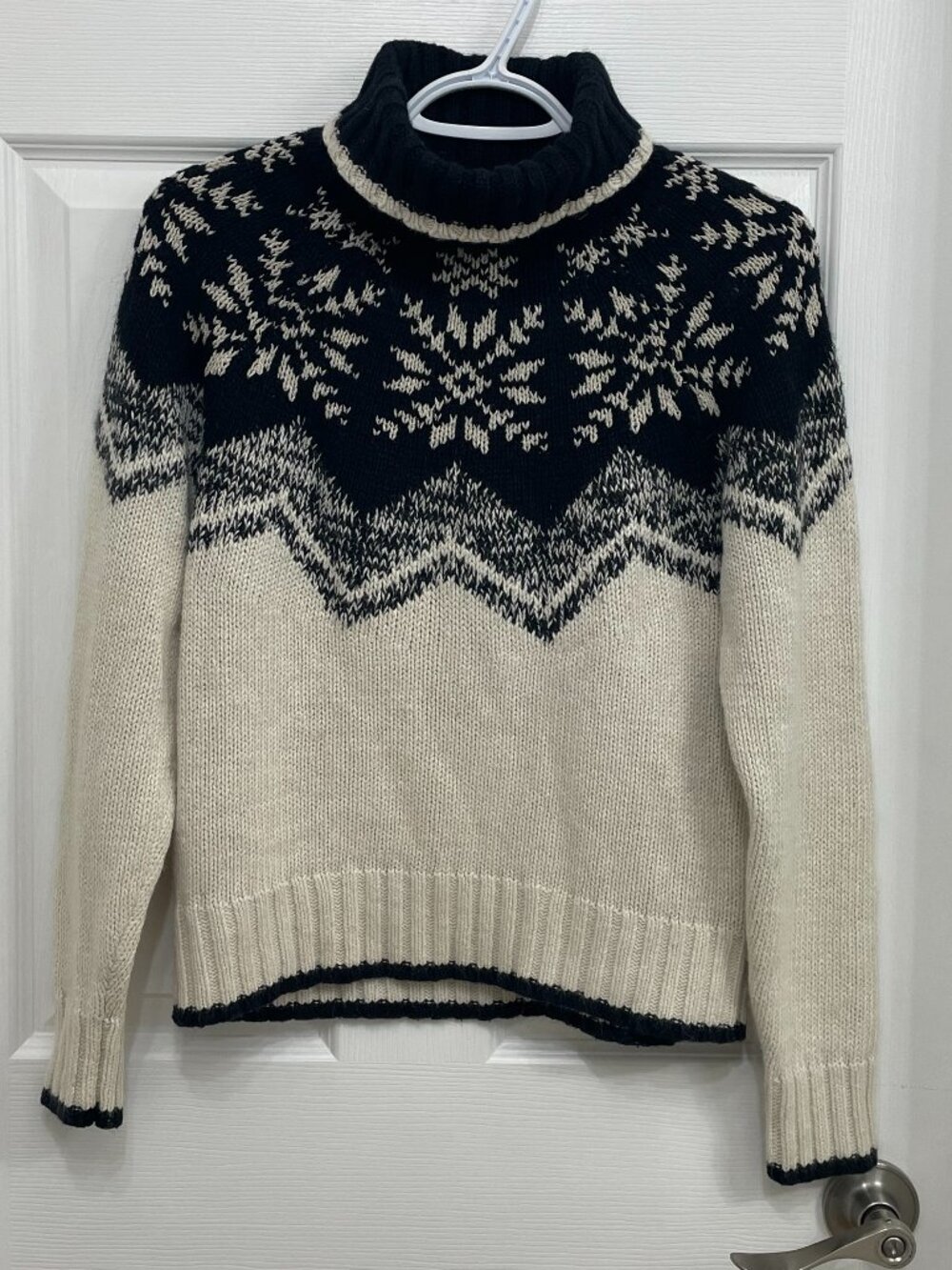 Vintage Evan-Picone Fair Isle Snowflake Sweater Small Angora Knit Mock Neck